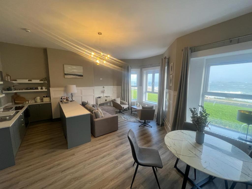 No 6 Sea Whisper Apartment Portrush Luaran gambar