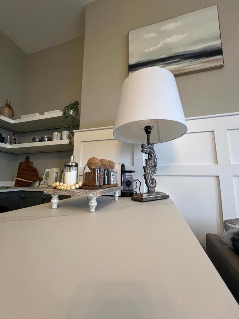 No 6 Lansdowne Apartment Portrush Bilik gambar