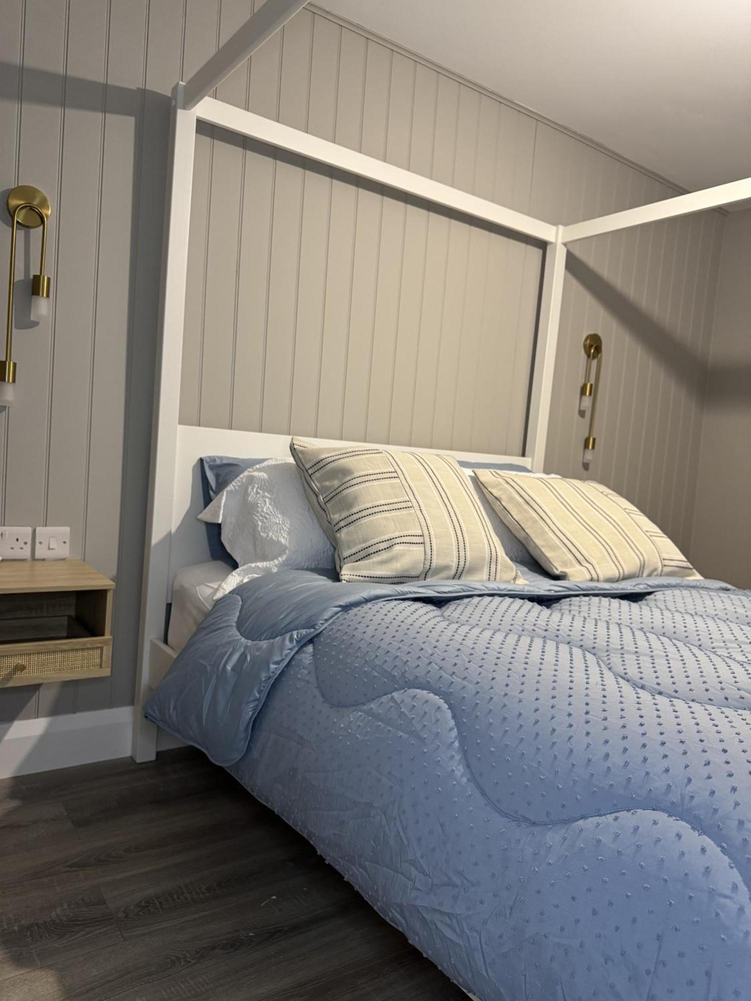 No 6 Lansdowne Apartment Portrush Bilik gambar