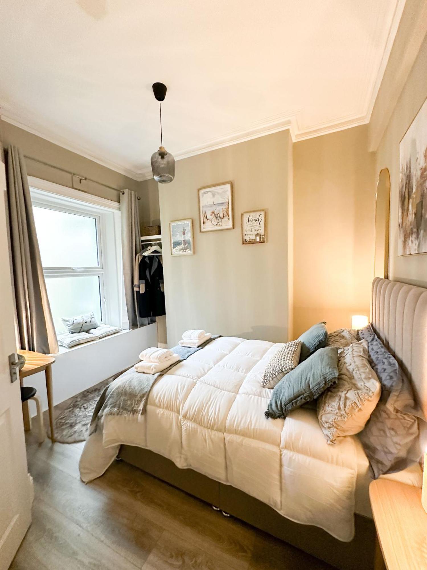 No 6 Lansdowne Apartment Portrush Bilik gambar