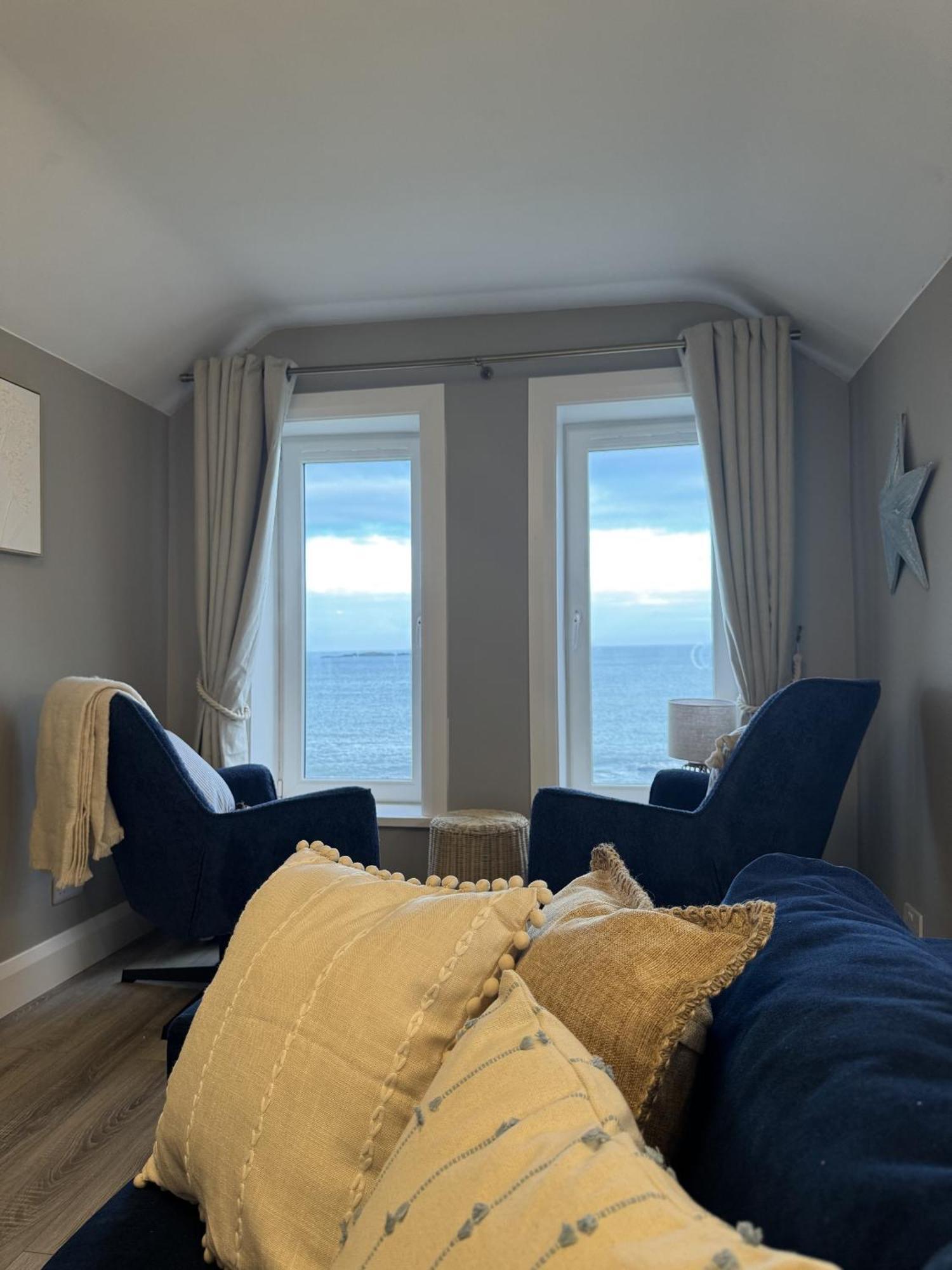 No 6 Lansdowne Apartment Portrush Bilik gambar